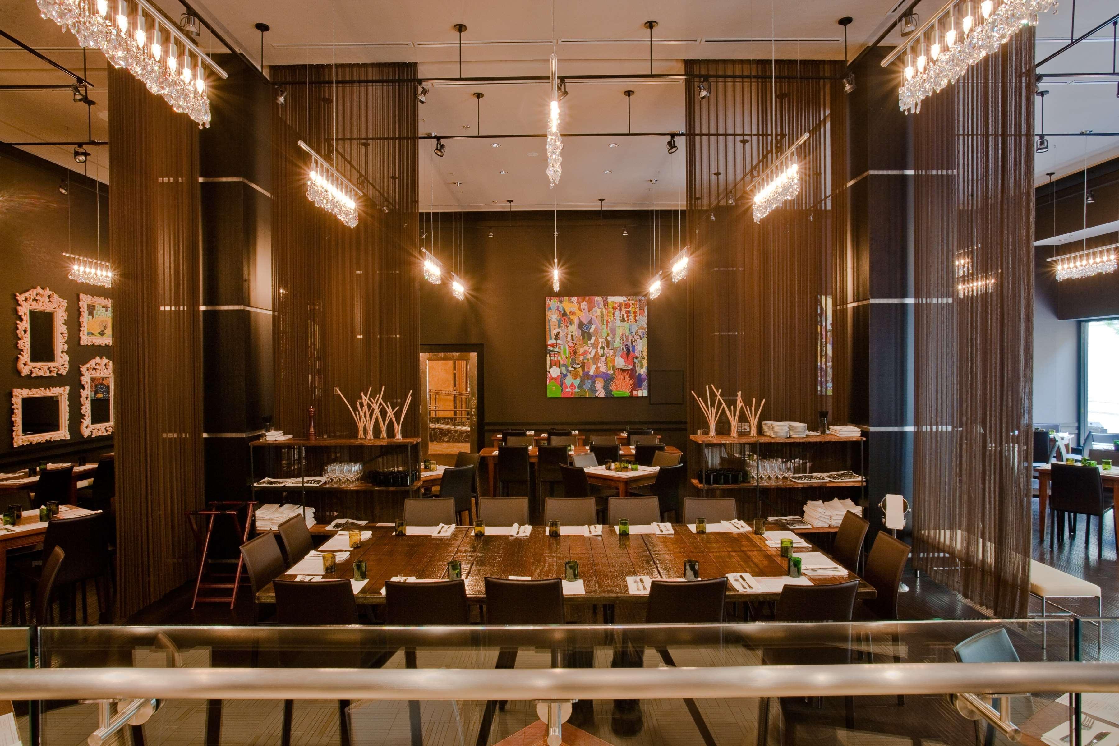 The Roosevelt Hotel New Orleans - Waldorf Astoria Hotels & Resorts Restaurant bilde